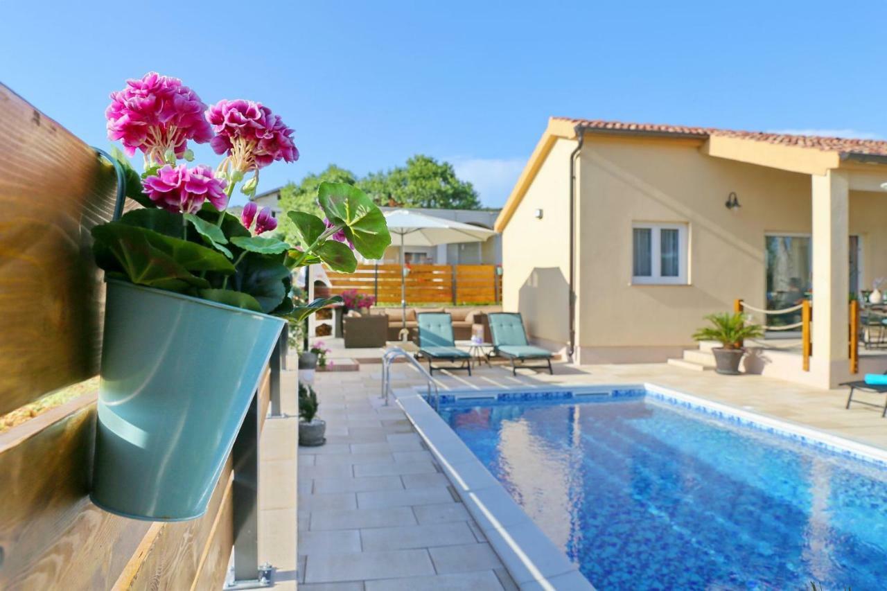 Villa Punta Garden Pool House Posedarje Exterior foto